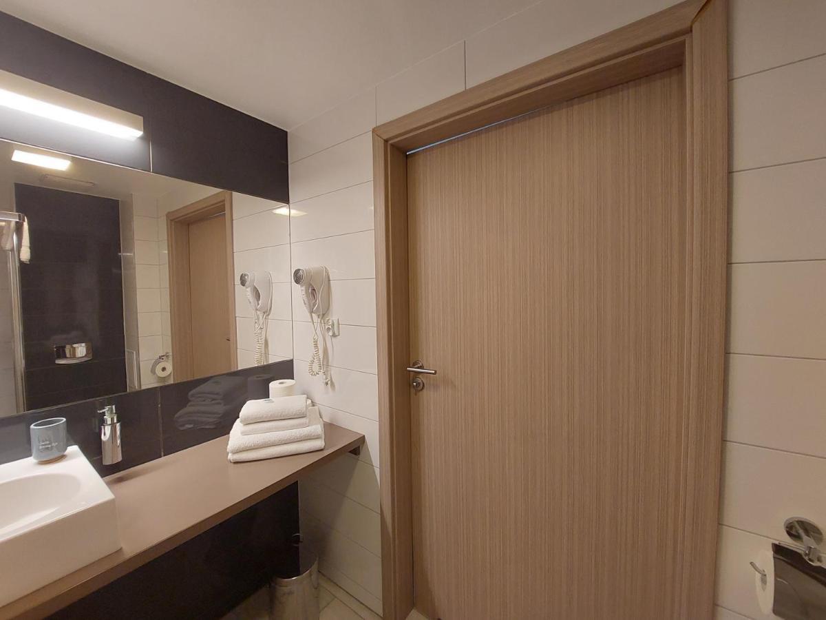 Apartament Sienna Czarna Gora Ischgl 18 Exteriér fotografie